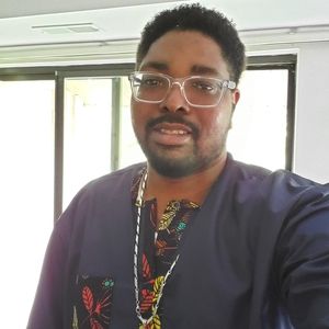 Meet your Posher, Taye